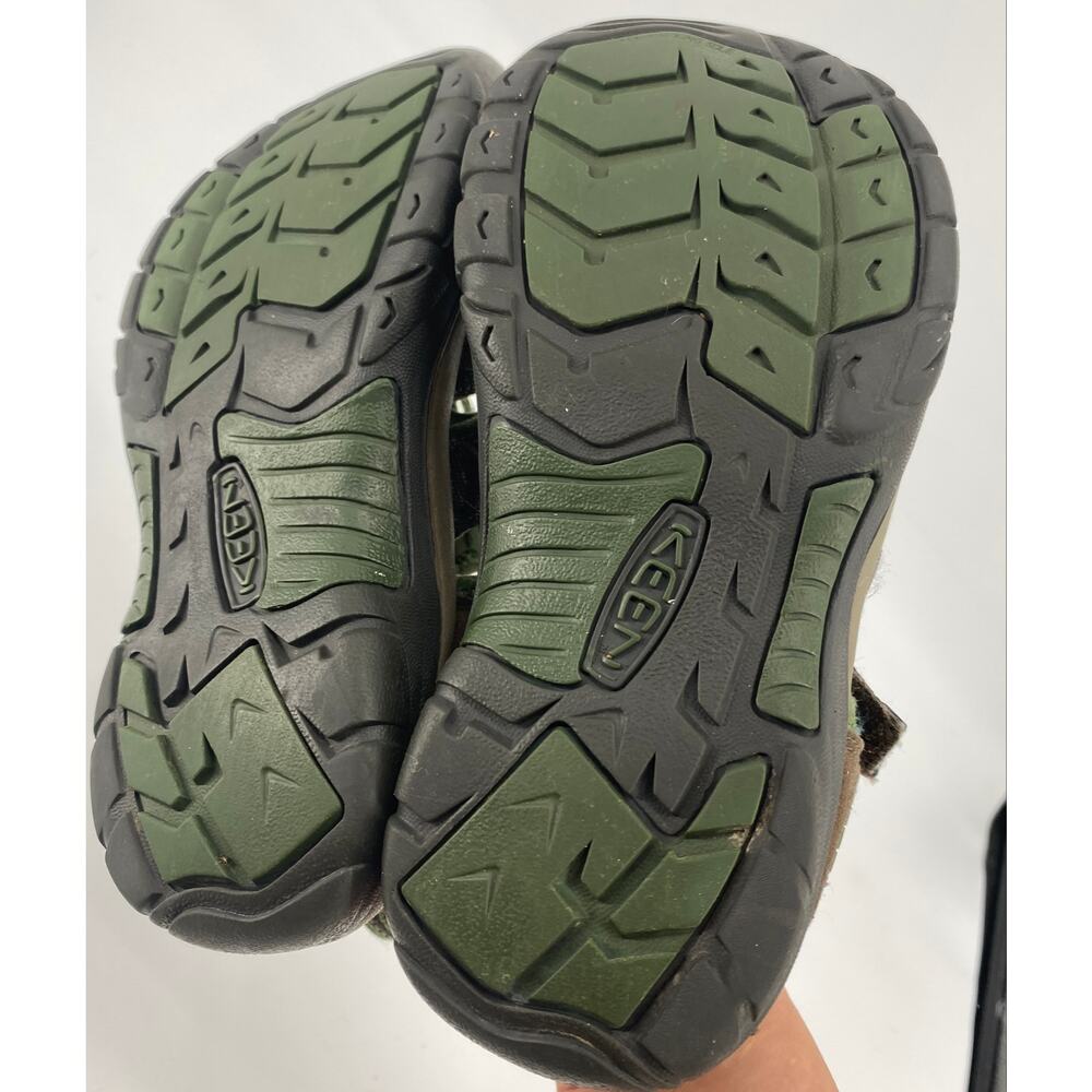 Keen Newport H2 Kids 4 green camo Waterproof Hiking Water Sport Sandals - Picture 5 of 6